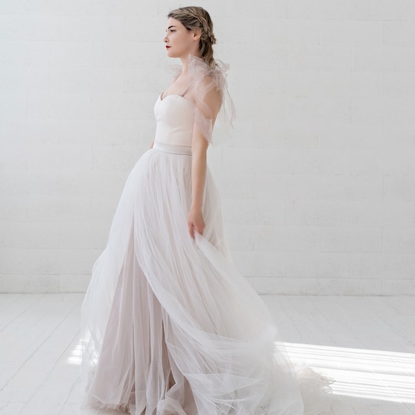 Gaia - tulle shoulder straps wedding dress / tulle gown / corset bridal gown / tulle bridal gown / unique tulle multiway wedding dress