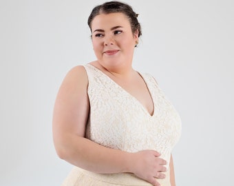 Kyra - deep V bridal top, sleeveless, comfortable and bra compatible