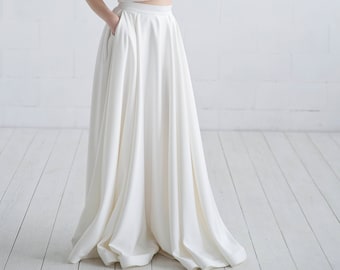 Aiko - bridal skirt with pockets / satin wedding skirt with pockets / wedding skirt / satin wedding skirt / ivory bridal skirt / matte skirt