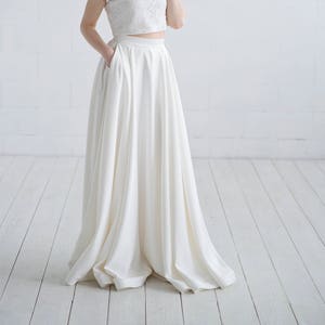 Aiko bridal skirt with pockets / satin wedding skirt with pockets / wedding skirt / satin wedding skirt / ivory bridal skirt / matte skirt Ivory (shown)