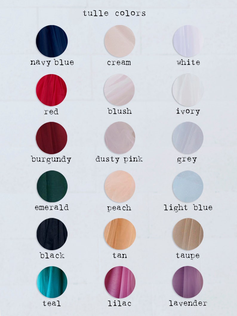 Puede incluir: Una tabla que muestra 15 colores diferentes de tul. Los colores son azul marino, crema, blanco, rojo, rubor, marfil, burdeos, rosa polvoriento, gris, esmeralda, melocot&oacute;n, azul claro, negro, marr&oacute;n, topo, azul verdoso, lila y lavanda.