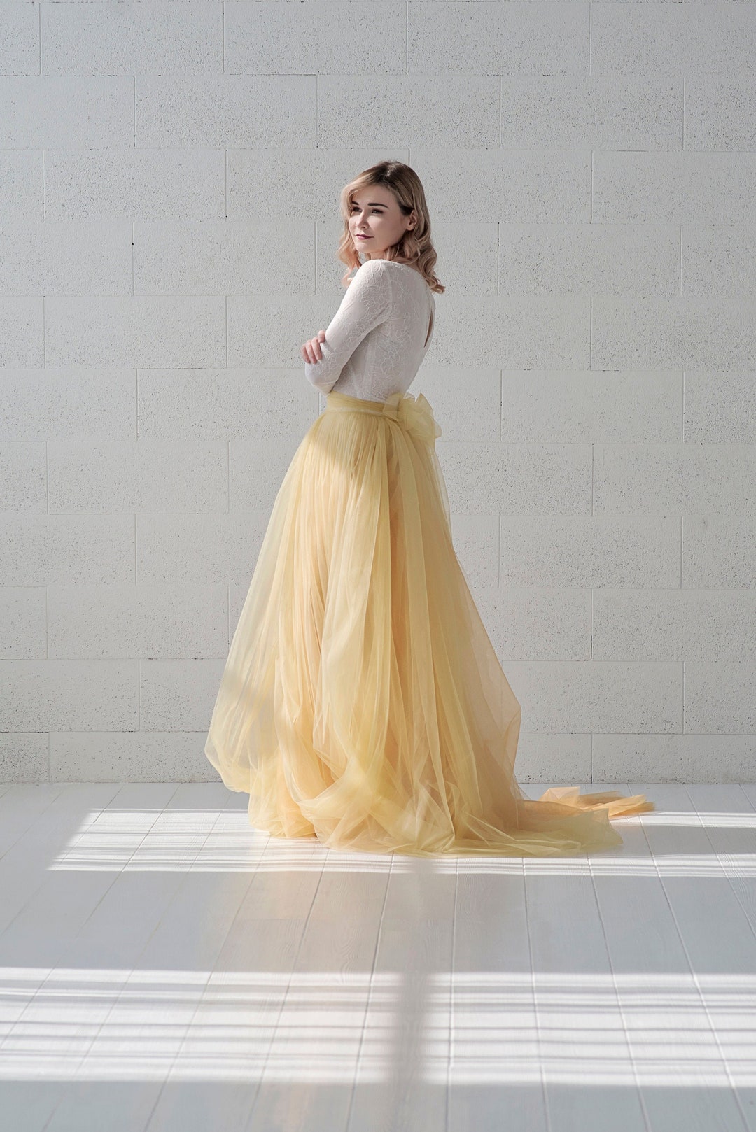 Belle - Detachable Tulle Overskirt With a Bow in the Back