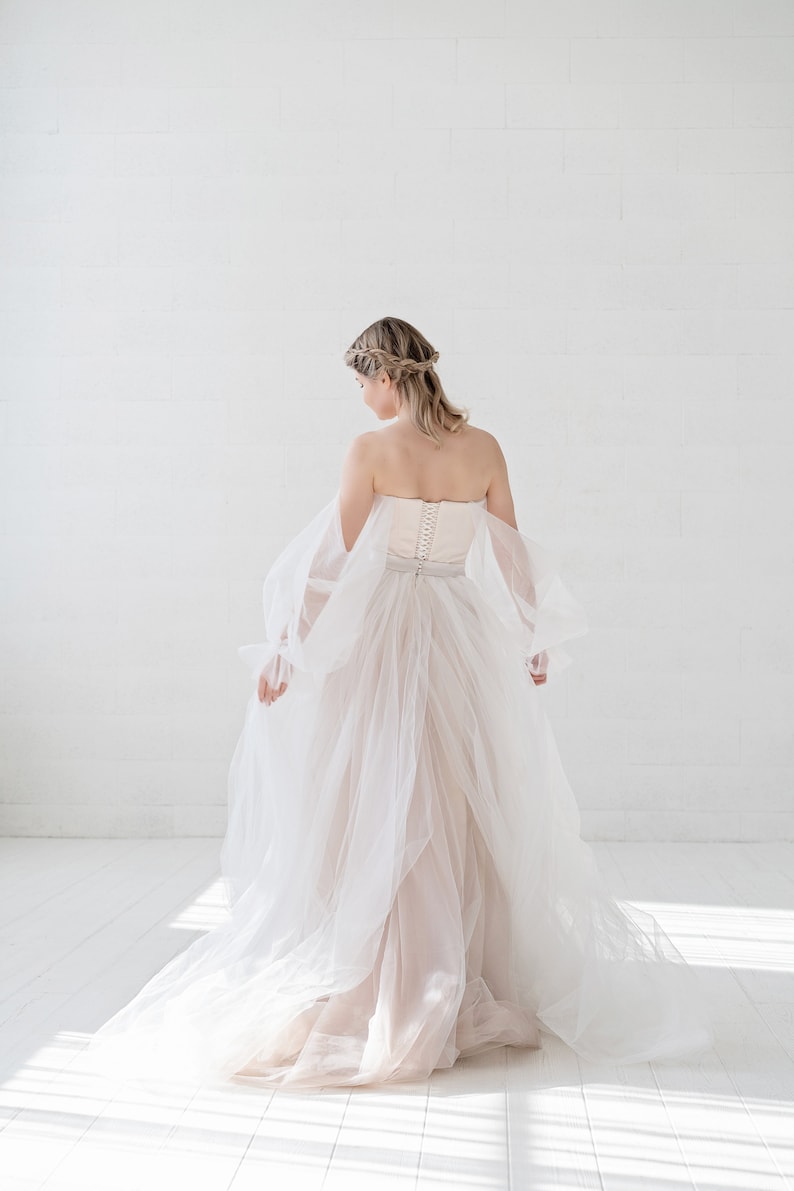 Robe de mariee Gaia tulle manches ballon corset