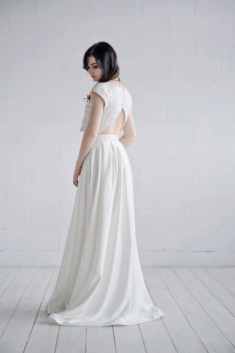 Aiko bridal skirt with pockets / satin wedding skirt with pockets / wedding skirt / satin wedding skirt / ivory bridal skirt / matte skirt image 4