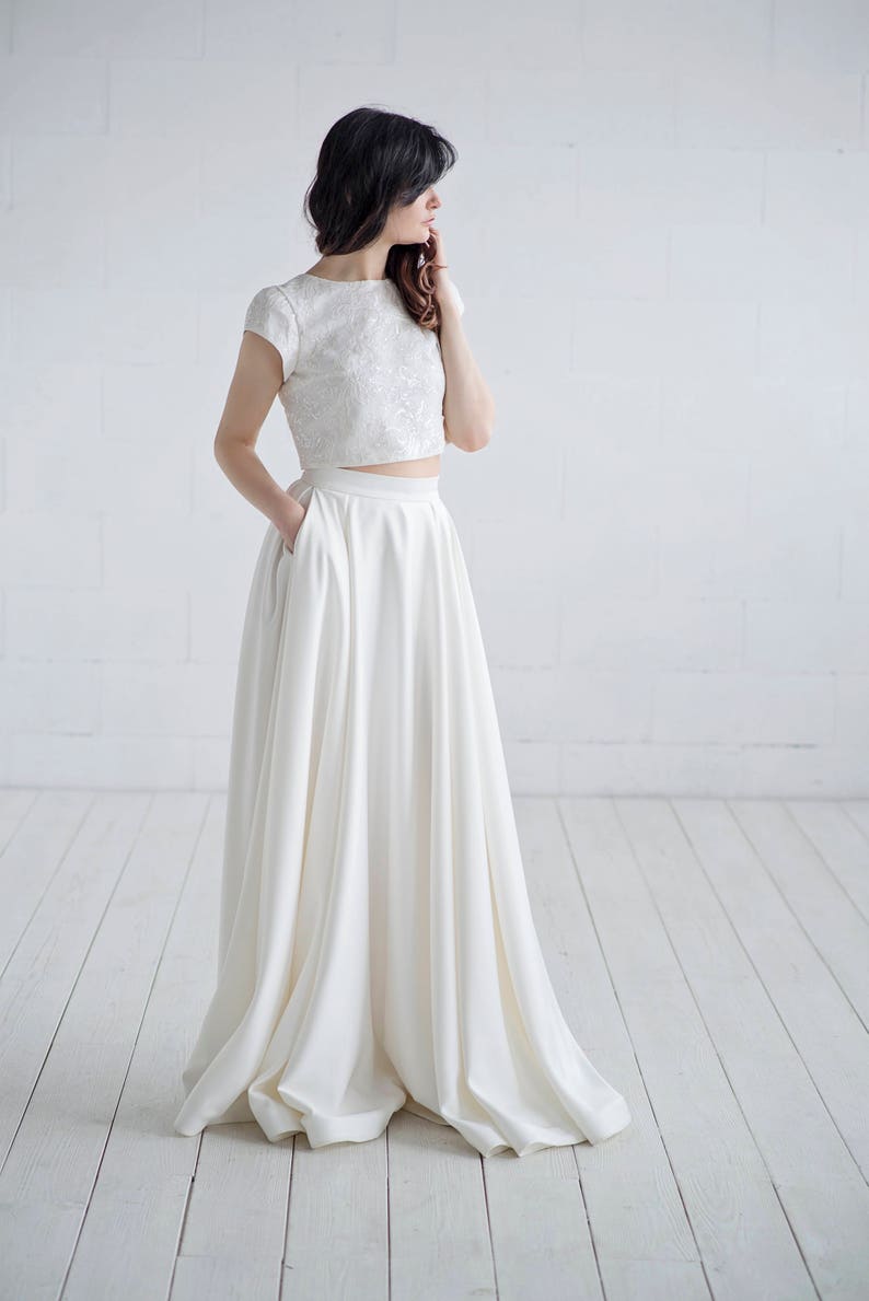 Aiko bridal skirt with pockets / satin wedding skirt with pockets / wedding skirt / satin wedding skirt / ivory bridal skirt / matte skirt Ivory (shown)