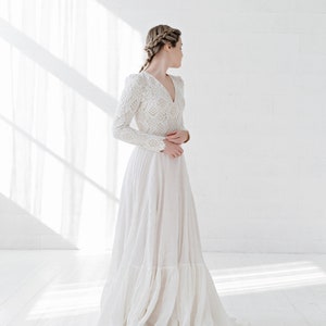 Olivia - cotton and linen wedding dress / rustic wedding dress / barn wedding dress / country bride / linen bridal down / eco wedding dress image 5