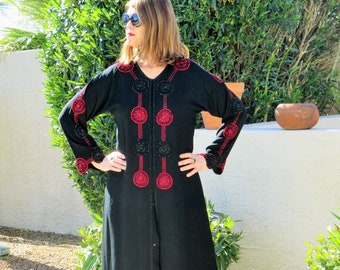 Duster evening Artsy long snap black red beaded jacket