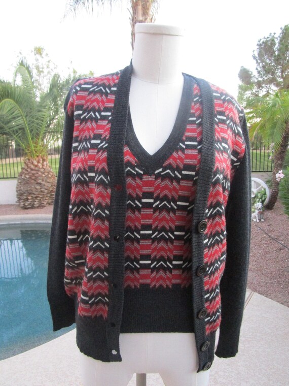 Bonwit Teller Made in Italy wool chevron cardigan