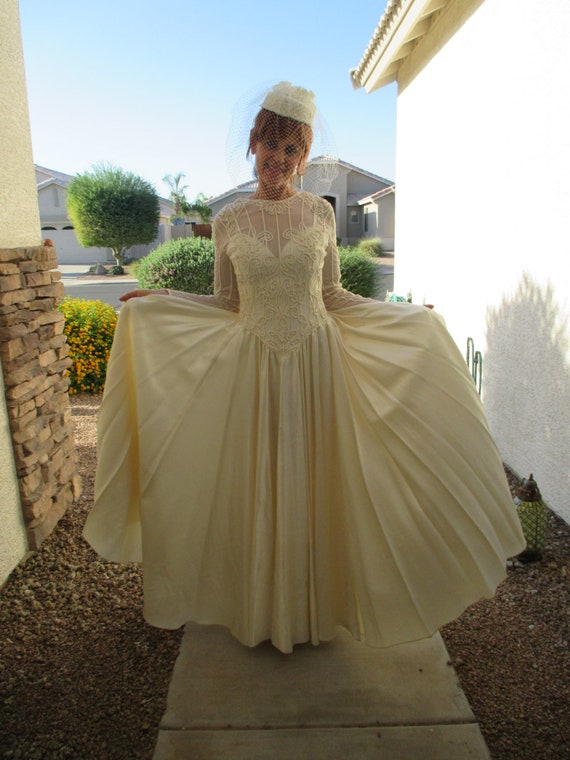 Vintage Cache cream all occasion wedding formal i… - image 1