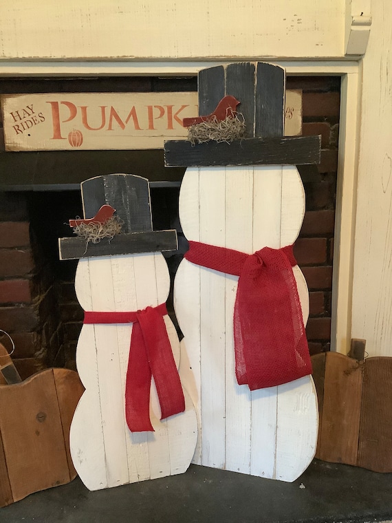 Pallet snowman deals