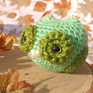 Groene lenteuil (Nugget) - Amigurumi gehaakte uil