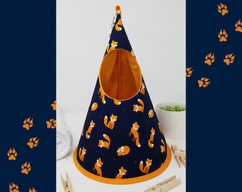 Conical/Cone/Swedish Clothespin/Peg bag - Foxes on Navy