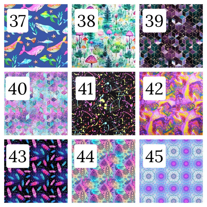 Puede incluir: Una cuadr&iacute;cula de nueve muestras de tela numeradas del 37 al 45. Los patrones incluyen ballenas y peces sobre azul, un bosque con setas, cubos geom&eacute;tricos, salpicaduras de pintura sobre negro, m&aacute;rmol morado y amarillo, plumas y mandalas.