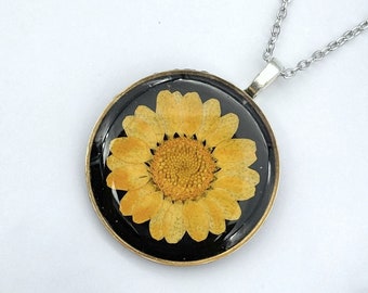 Golden Hour Flower Pendant, Yellow Flower Botanical Nature BOHO Cottagecore Necklace