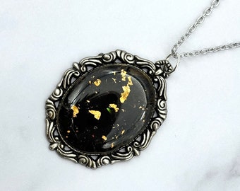 Modern Victorian Black and Gold Amulet Necklace - Cottagecore Color Change Mood Charm