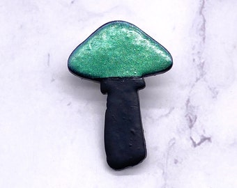 Chrome Green to Purple Mushroom Pin. Cottagecore witch pastel goth accessory. Polymer Clay Lapel Pin for Mushroom lovers