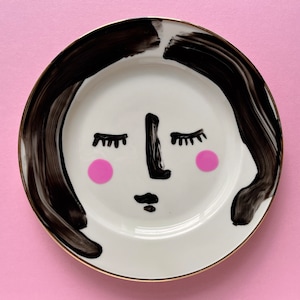 Wall plate, plate wall decor, wall art, collector&#39;s plate, hand-painted, portrait, vintage plate, porcelain, wall decoration, face, decorative plate