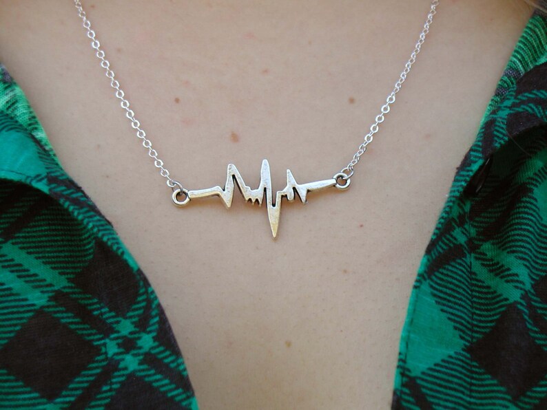 heartbeat necklace for fiance heartbeat necklace for fiance