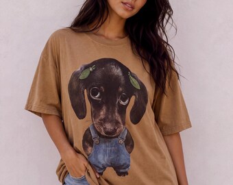Lucky Me Dachshund T-Shirt,Cute Wiener Dog Shirt,Lucky Clover Graphic Tee,St Patrick’s Day Dog Shirt,Unisex Cotton T-Shirt