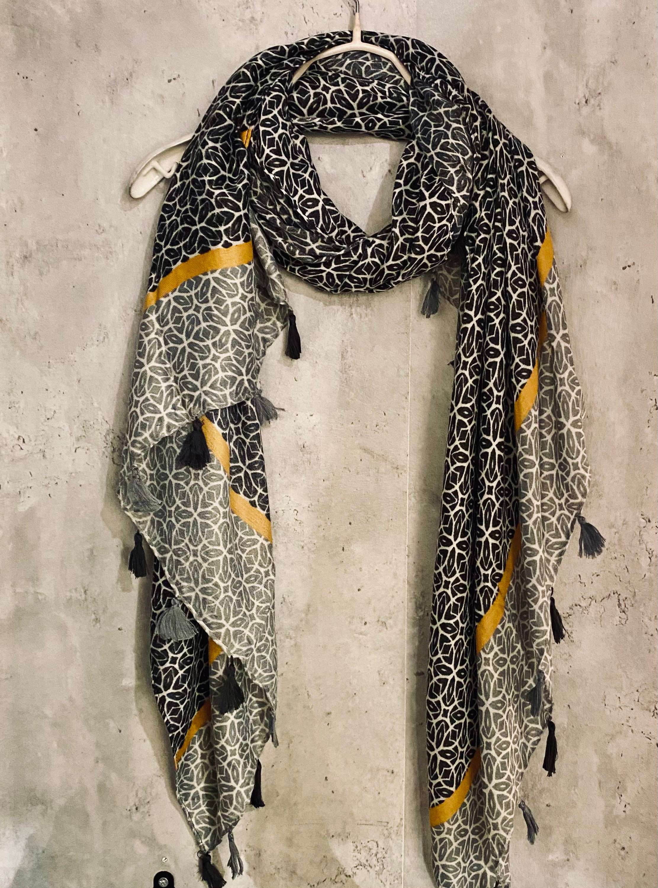Saint + Sofia Scarf - Black/Grey