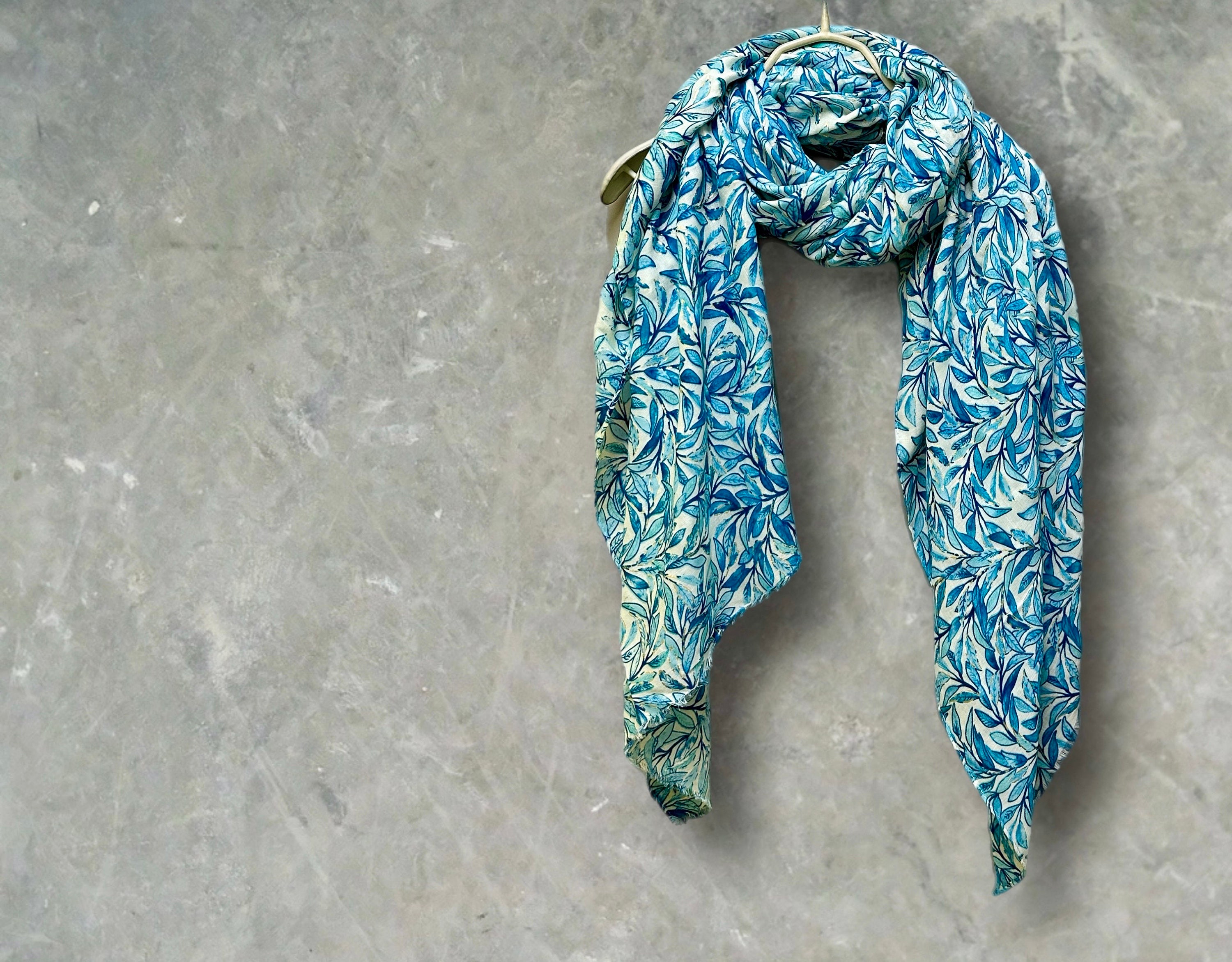 Chic Sketched Leaves Blue Scarf With Gold Flakes,suitable for All