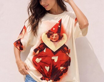 Organic Cotton Graphic T-Shirt,Vintage Queen of Hearts Art Tee,Unisex Oversized Cotton Shirt,Cottagecore Fairy Tale Top