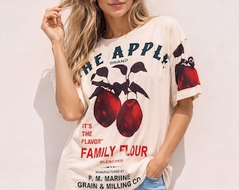 Organic Cotton Apple Graphic T-Shirt,Vintage Fruit Market Tee,Unisex Streetwear Shirt,Farmhouse Cottagecore Top