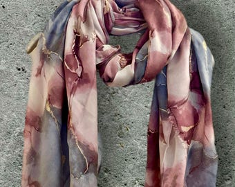Elegant Purple Scarf Featuring Watercolor Pattern with Gold Accents,for Any Season,A thoughtful Gifts for Her Birthday,Mother or Christmas