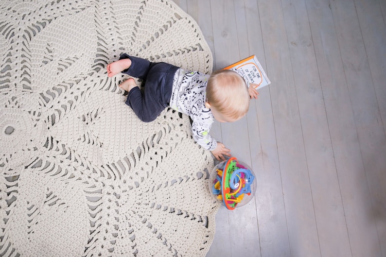 Crochet rug pattern, Round crochet carpet pattern, Big scale carpet PDF, Crochet patterns, Flower shape rug Life is a Flower, Interior idea.