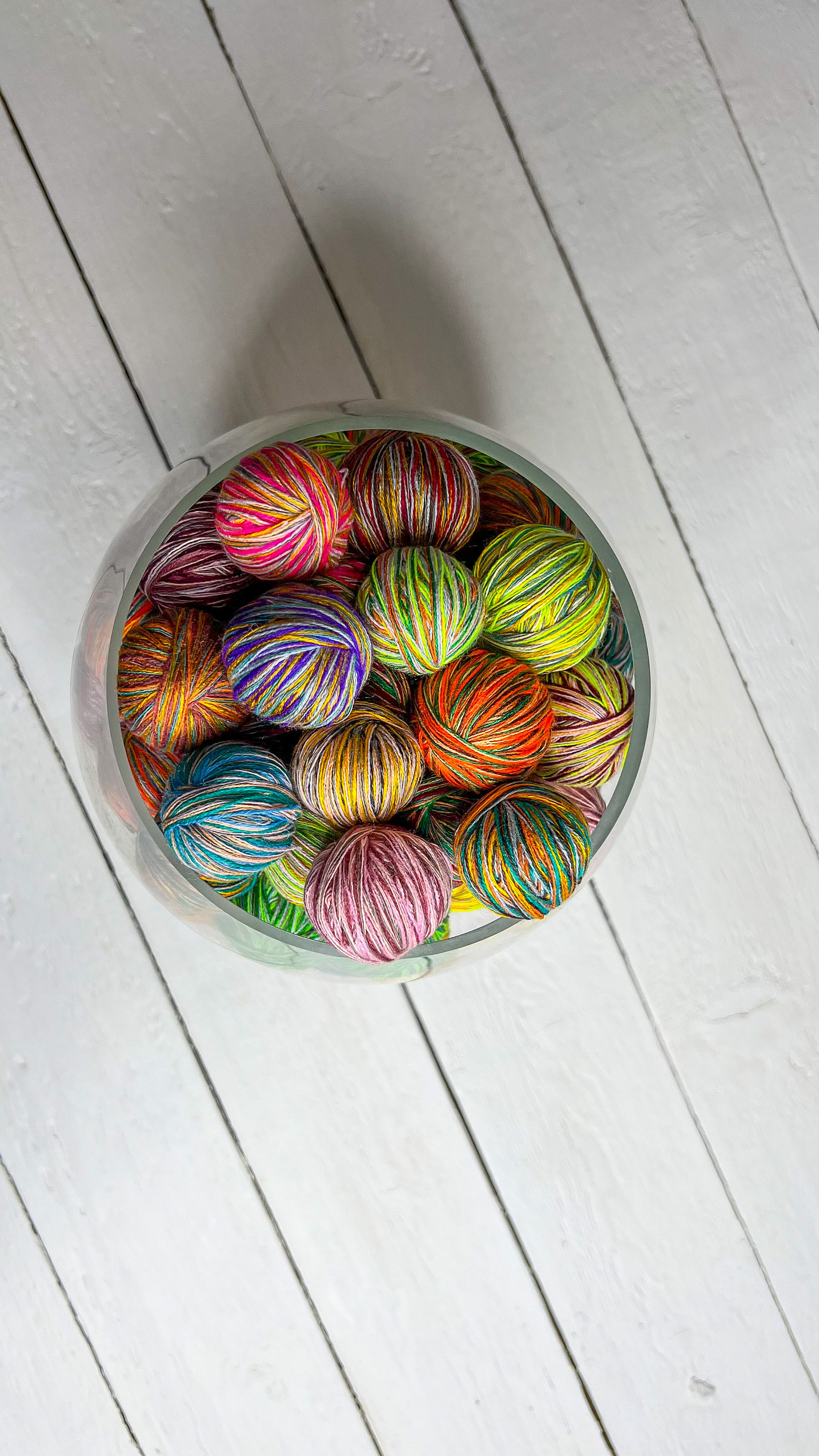 YARN BOX, 800 Grams of Mini Yarn Balls, Handmade Yarn, Multicolor Yarn for  Crafts, Fancy Novelty Yarn, Special Technique Scrap Yarn © 