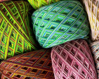 Large YARN BOX of Mini Yarn Balls, Handmade Cotton Yarn, Multicolor Art  Yarn, Melange Yarn, Rainbow Yarn, Yarn Mystery Box © 