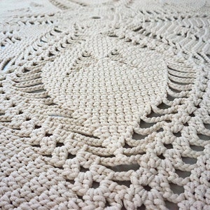 Crochet rug pattern, Round crochet carpet pattern, Big scale carpet PDF, Crochet patterns, Flower shape rug Life is a Flower, Interior idea.