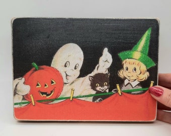 Handmade Vintage Style Halloween Wood Block Signs/Shelf Sitters