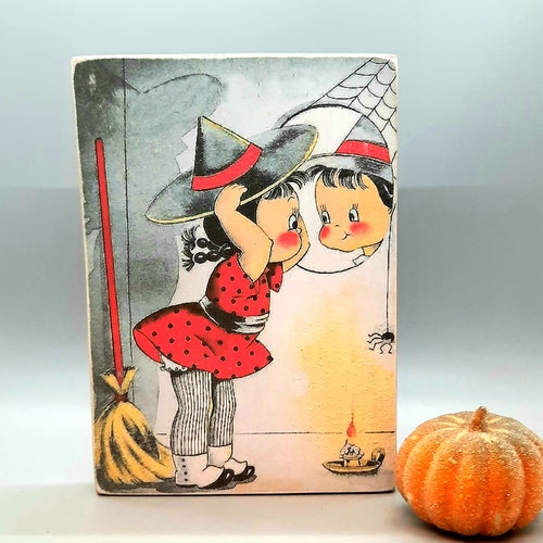 Vintage Style Halloween Witch Wood Sign/Shelf Sitter