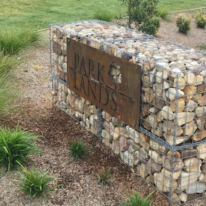 Custom Farm Sign in Corten Steel, Personalized Metal Barn Plaque image 3