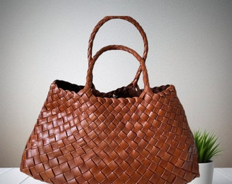 Siting Retro pure handmade cowhide woven bag - gift for her