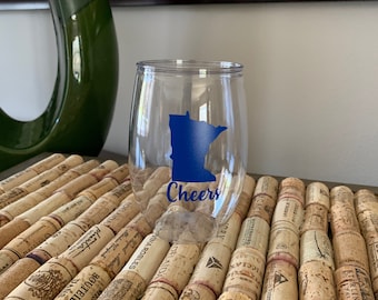 16 oz Personalized plastic Stemless Wine glasses, custom wedding cups, Party Favors, bachelorette party, custom state cheers cups