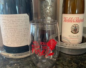 THE BACHELOR / BACHELORETTE tv show - Will You Accept This Rose? Personalized wine glass, cocktail cups, Bride to be, party favor, wedding
