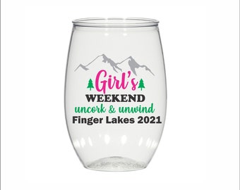 Uncork and unwind, 16 oz Personalized plastic Stemless Wine glasses, girls weekend, mountains, cabin, lake life, wedding glasses, cocktails