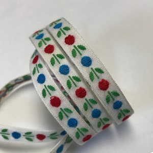 Narrow Jacquard Ribbon Trim~ Dainty Flowers, red, sapphire, green on white 3/8&quot;