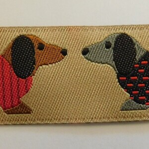 Ribete de cinta jacquard Ribete de cinta jacquard tejido de diseñador Perro salchicha en cinta color canela patrón de cachorros 7/8 imagen 1