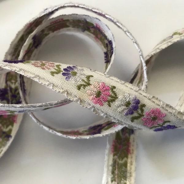 Vintage floral Jacquard Ribbon Trim Tape~Dusty lavender moss green pink on white~doll, baby trims~3/4"