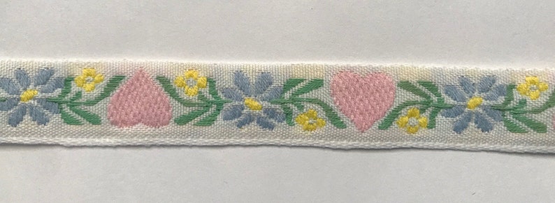 VALENTINE 18mm Vintage Sweet Jacquard Ribbon Trim Tape~Multi Floral~red HEARTS green on white 1116