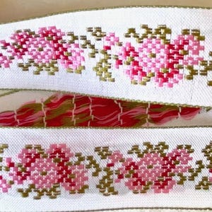 VINTAGE floral needlepoint~embroidered cross stitch Jacquard Ribbon Trim~light Pink, dark pink, moss ~ 1-1/4&quot;