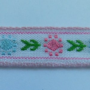 Ruban de bordure jacquard vintage délicat 12 mm ~ bleu, rose, vert sur blanc ~ poupée, garnitures pour bébé ~ 7/16"