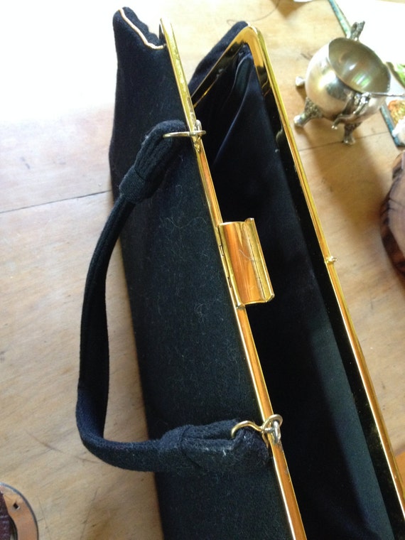 Black felt 1950s handbag with tapestry applique - image 4