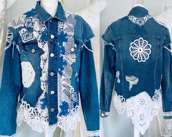 Jeansjacke mit Spitze, einzigartige Shabby-Chic-Damenbekleidung