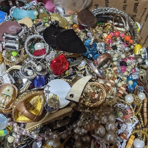Broken GRAB Jewelry Lot over 6lbs
