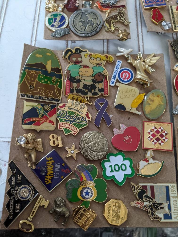 Lot of 100 vintage pins A Etsy