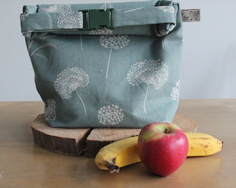 Large lunch bag for leisure provisions, snacks for holidays